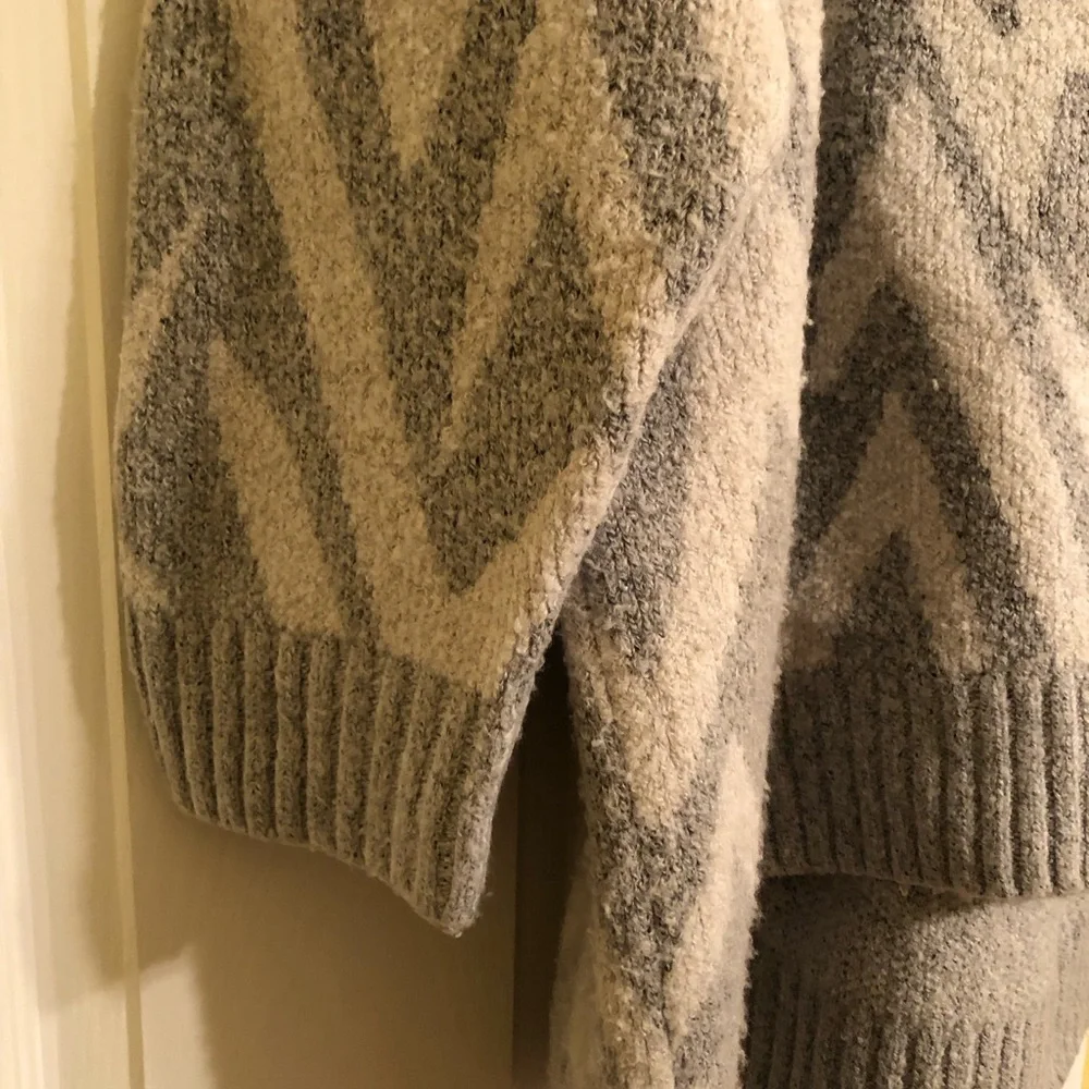 Lane Bryant long sleeved sweater - Picture 3 of 4